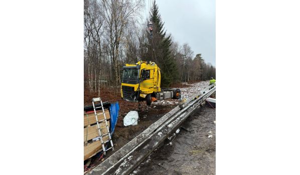 LKW-Abschleppdienst in Velp, 6811 nahe der Autobahn A12. Schnelle Hilfe bei Pannen auf einer wichtigen Strecke.