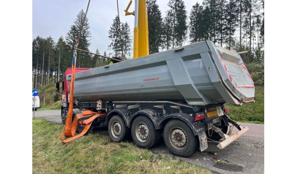 LKW-Abschleppdienst in Bennekom, 6713 nahe der Autobahn A12. Schnelle Hilfe bei Pannen auf einer wichtigen Strecke.