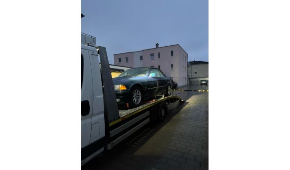 In Oegstgeest, 2341 – Pannenhilfe für Pkw. Effizienter Abschleppdienst für Autofahrer in der Nähe der Straßen N206, N11, N447.