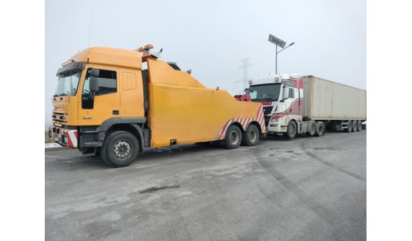 LKW-Abschleppdienst in Lent, 6511 nahe der Autobahn A50. Schnelle Hilfe bei Pannen auf einer wichtigen Strecke.