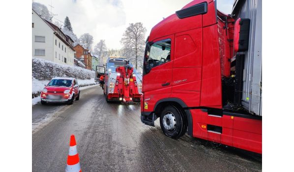 LKW-Abschleppdienst in Muizen, 2812 nahe der Autobahn A1. Schnelle Hilfe bei Pannen auf einer wichtigen Strecke.