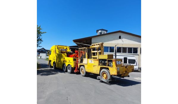 LKW-Abschleppdienst in Kołobrzeg, 75-007 in der Nähe der Schnellstraße S6. Schnelle Hilfe bei Pannen auf einer wichtigen Strecke.