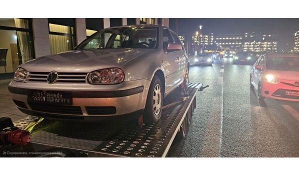 In Radzionków, 42-630 Pkw-Abschleppdienst. Effizienter Service für Autofahrer in der Nähe der Straßen S1, E40.