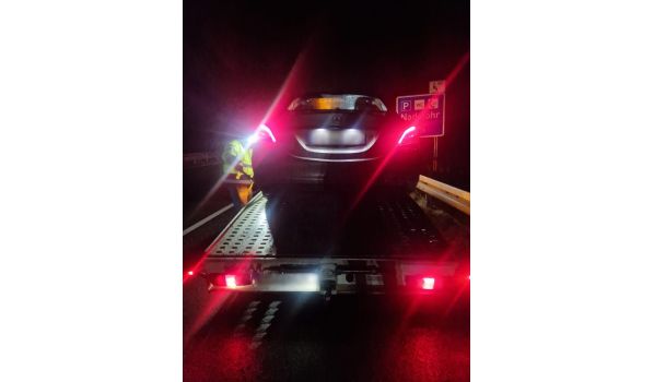 In Gniew, 83-112 Pkw-Abschleppdienst. Effizienter Service für Autofahrer in der Nähe der Straßen S7 und E77.