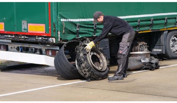 43-254 Orzesze, mobiler Reifendienst für einen Auflieger mit der Größe 385/55 R22.5