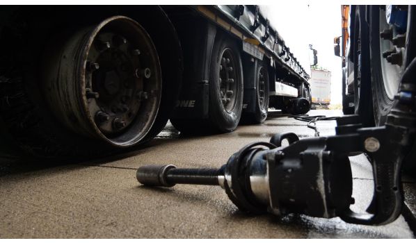 45-060 Brzeg, mobiler Reifendienst für einen Auflieger mit der Größe 425/65 R22.5