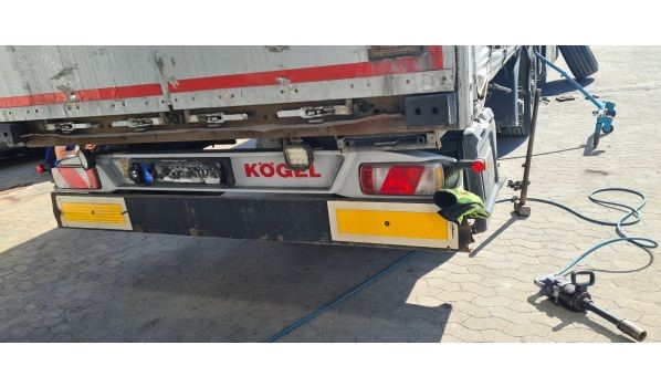 32049 Herford, mobiler Reifendienst am Straßenrand