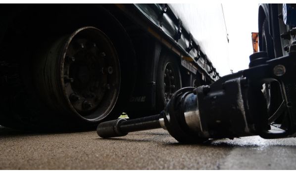 78467 Konstanz, Trailer Reifendienst mit der Größe 245/70 R17,5