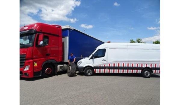 64646 Heppenheim, mobiler Reifendienst und vor Ort Reparaturen nach Lkw Reifenplatzer