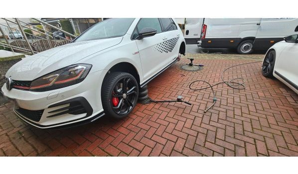 40721 Hilden, mobiler Reifendienst für einen VW Golf