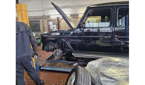 73061 Ebersbach an der Fils, mobiler Reifendienst für einen Mercedes SUV